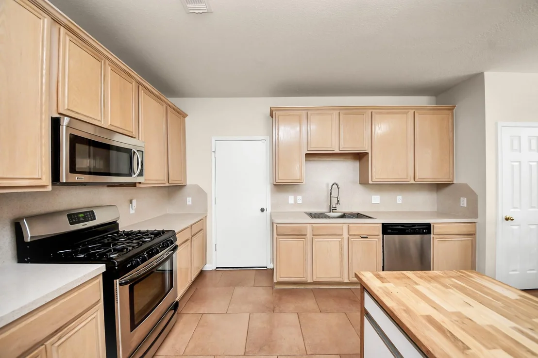 Photo of 21546 Oak Park Trails Drive