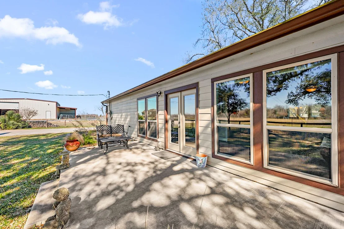 Photo of 26253 Sharp Road
