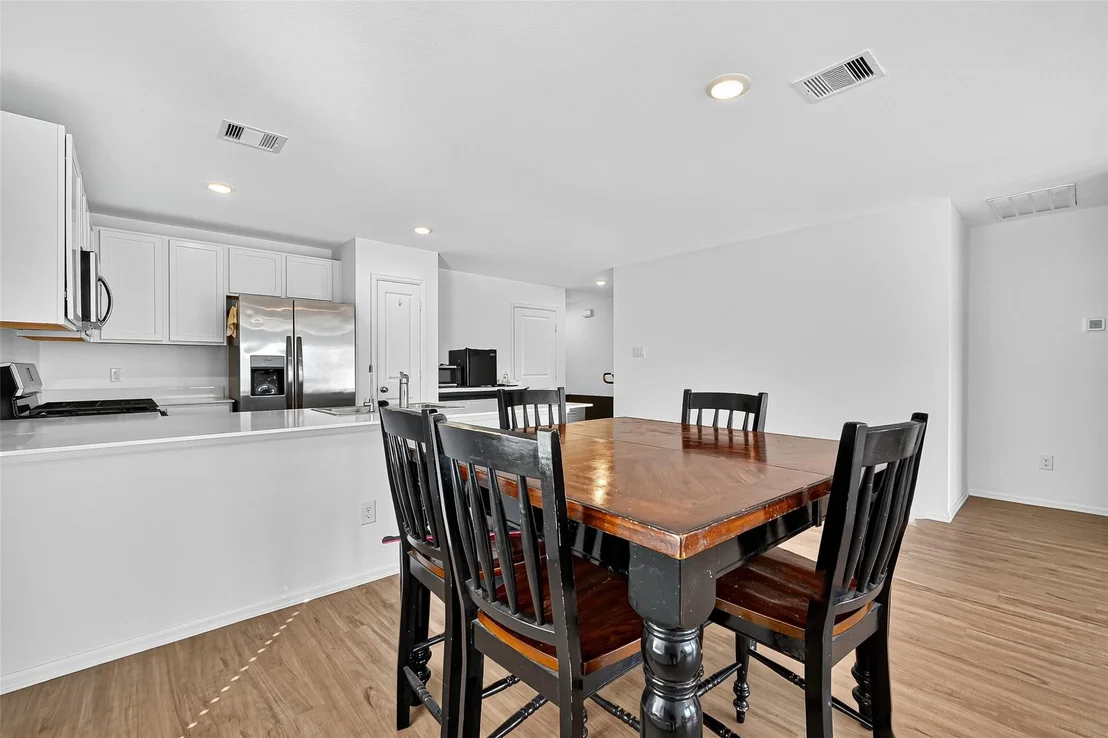 Photo of 27119 Breakaway Lane
