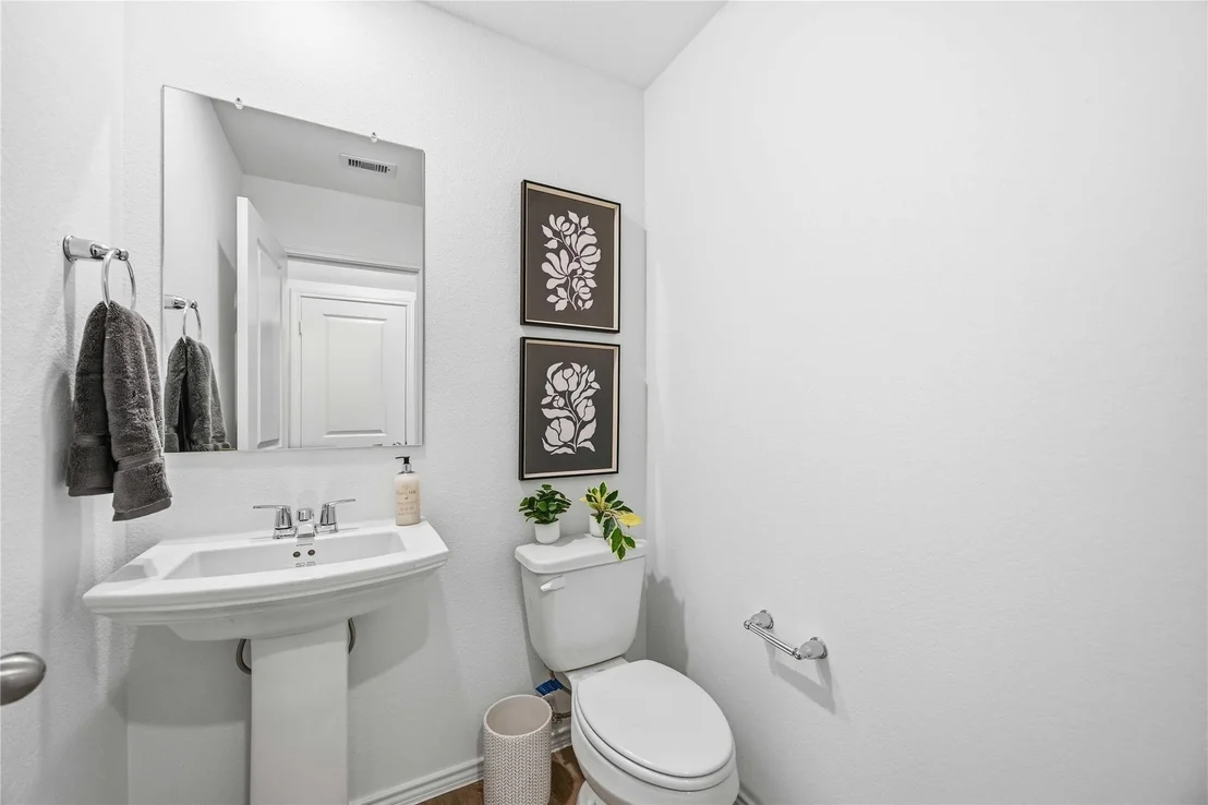 Photo of 6008 Madden Lane