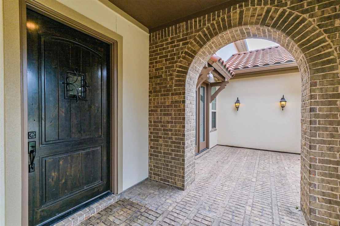 Photo of 3722 Edison Lane