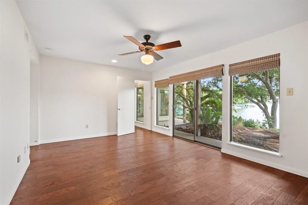 Photo of 3023 Willowbend Road