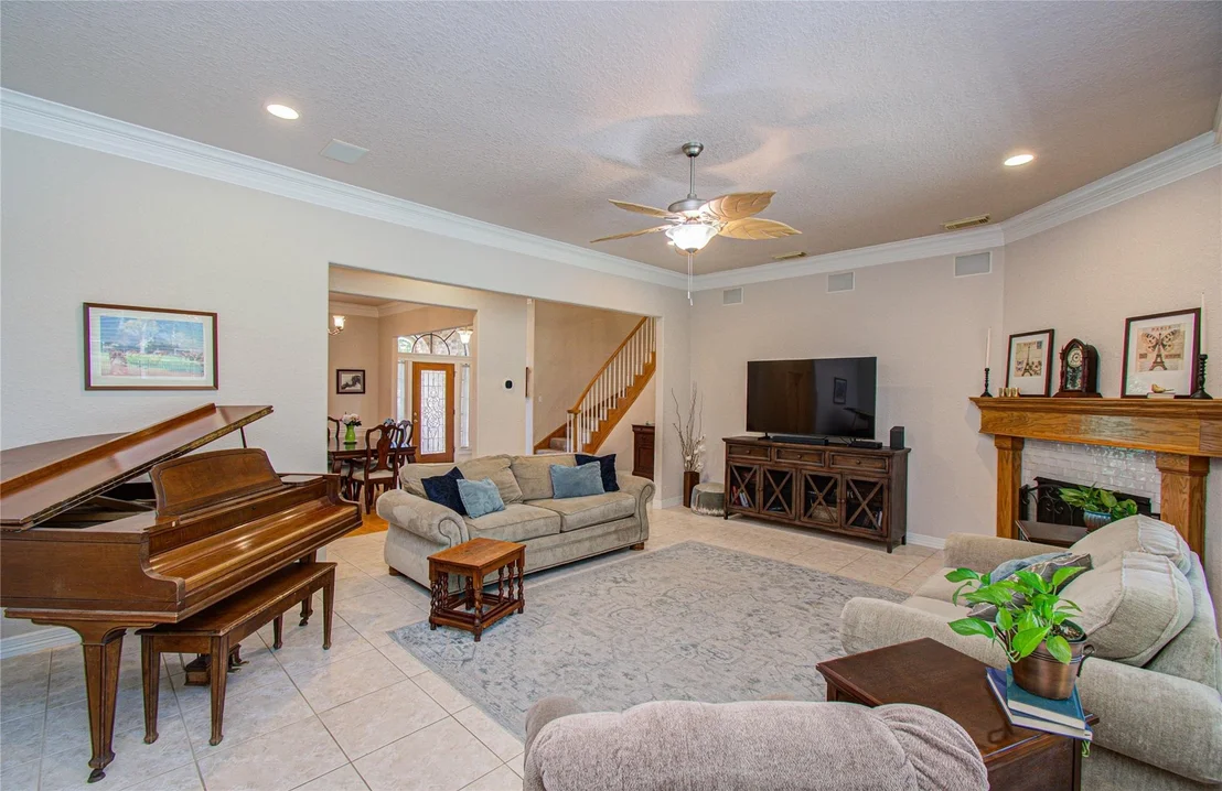 Photo of 805 Enchanted Oaks Drive