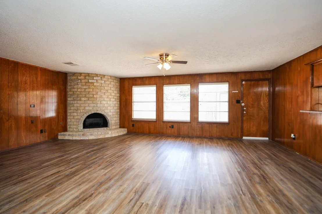 Photo of 815 Park Meadow Drive