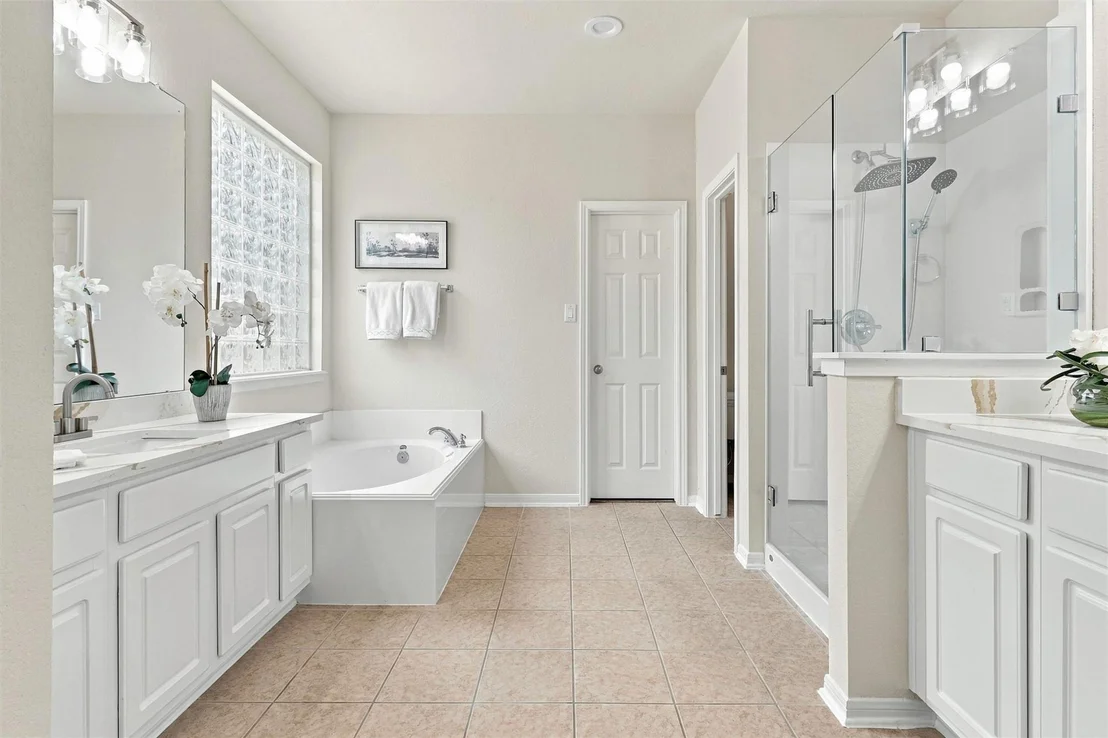 Photo of 7807 Ravens Point Drive