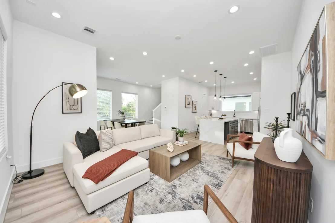 Photo of 7739 Hammerly Boulevard