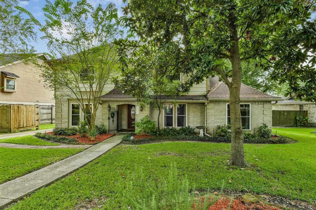 Photo of 19611 Suncove Lane