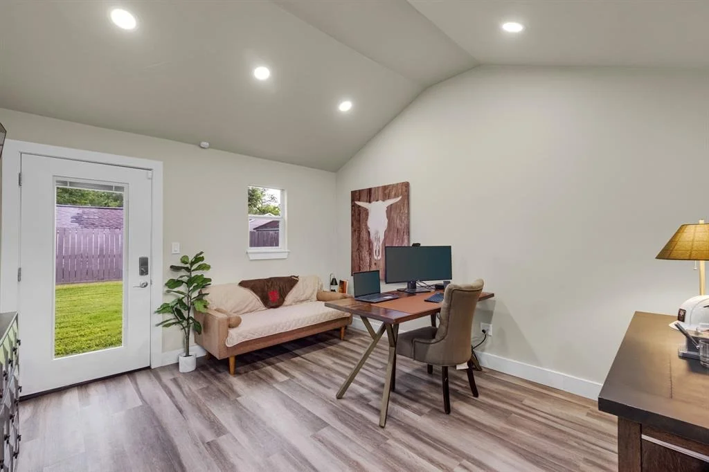 Photo of 1838 Saxon Drive