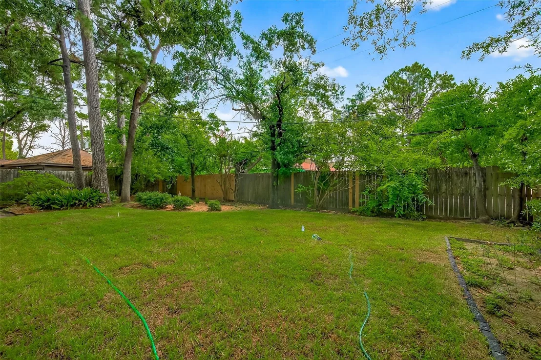 Photo of 3911 Highpines Drive