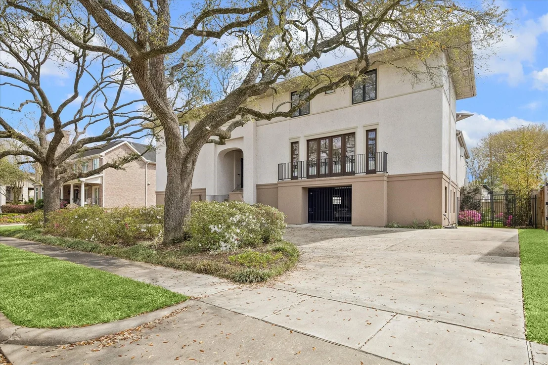 Photo of 5027 Heatherglen Drive