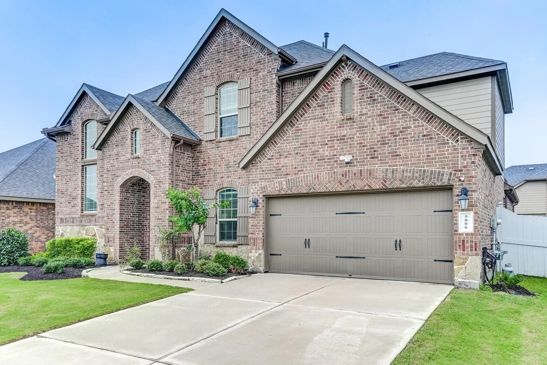 Photo of 5806 Metaphor Way