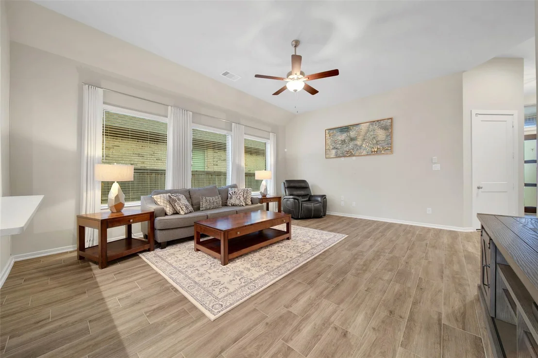 Photo of 10235 Bayou Oaks Drive