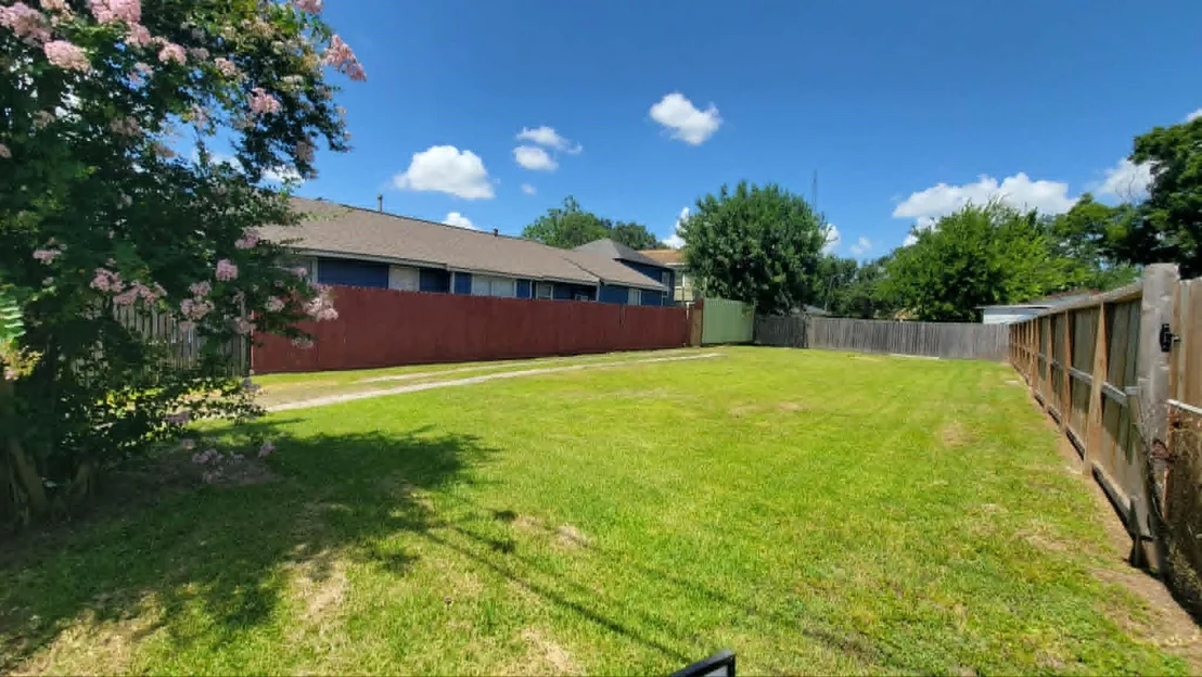 Photo of 3207 Eastex Freeway
