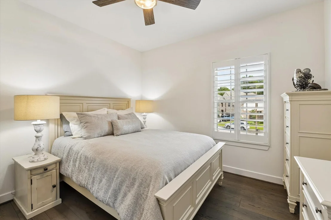 Photo of 192 Somerset Point Boulevard