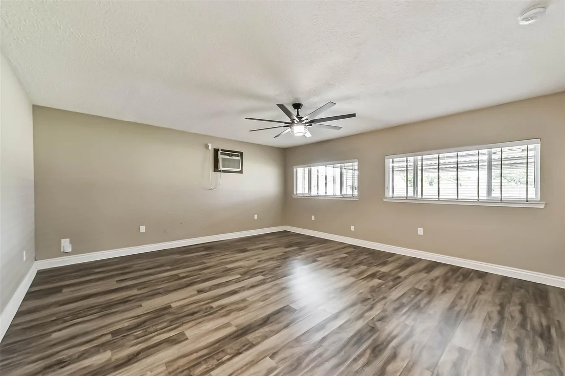 Photo of 7903 Parkglen Drive