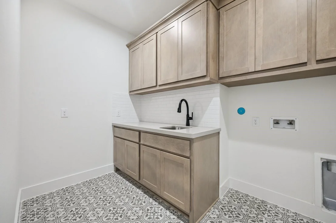 Photo of 2211 Saxon Drive