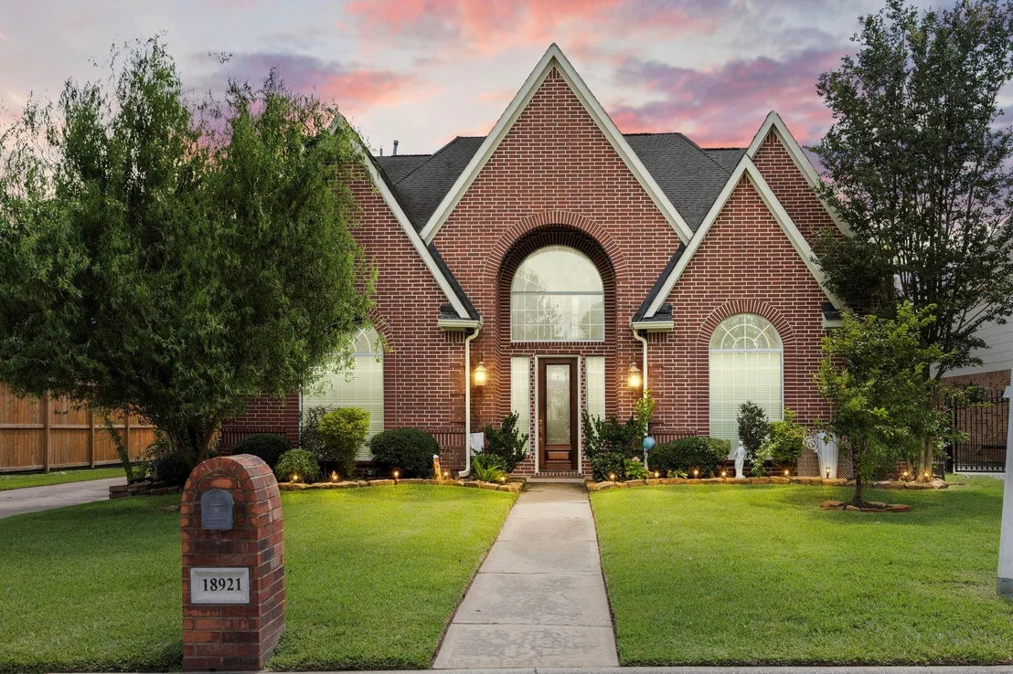 Photo of 18921 Mountain Spring Drive Drive