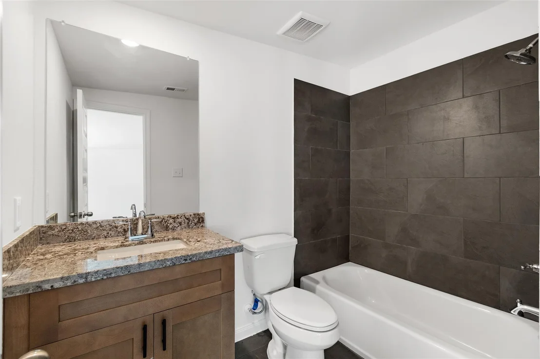Photo of 1814 Archwood Drive