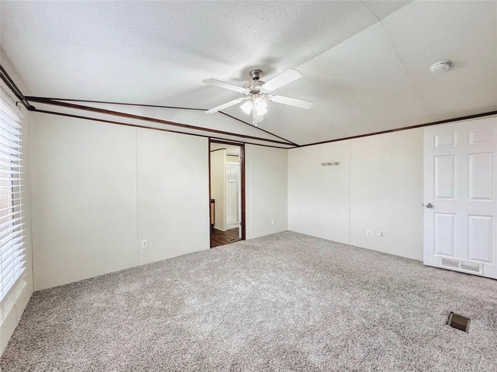 Photo of 15950 Live Oak Circle