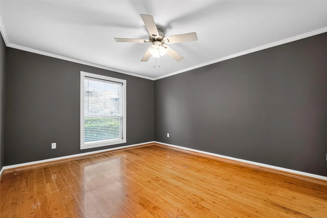Photo of Unit 18 at 7575 Katy Freeway