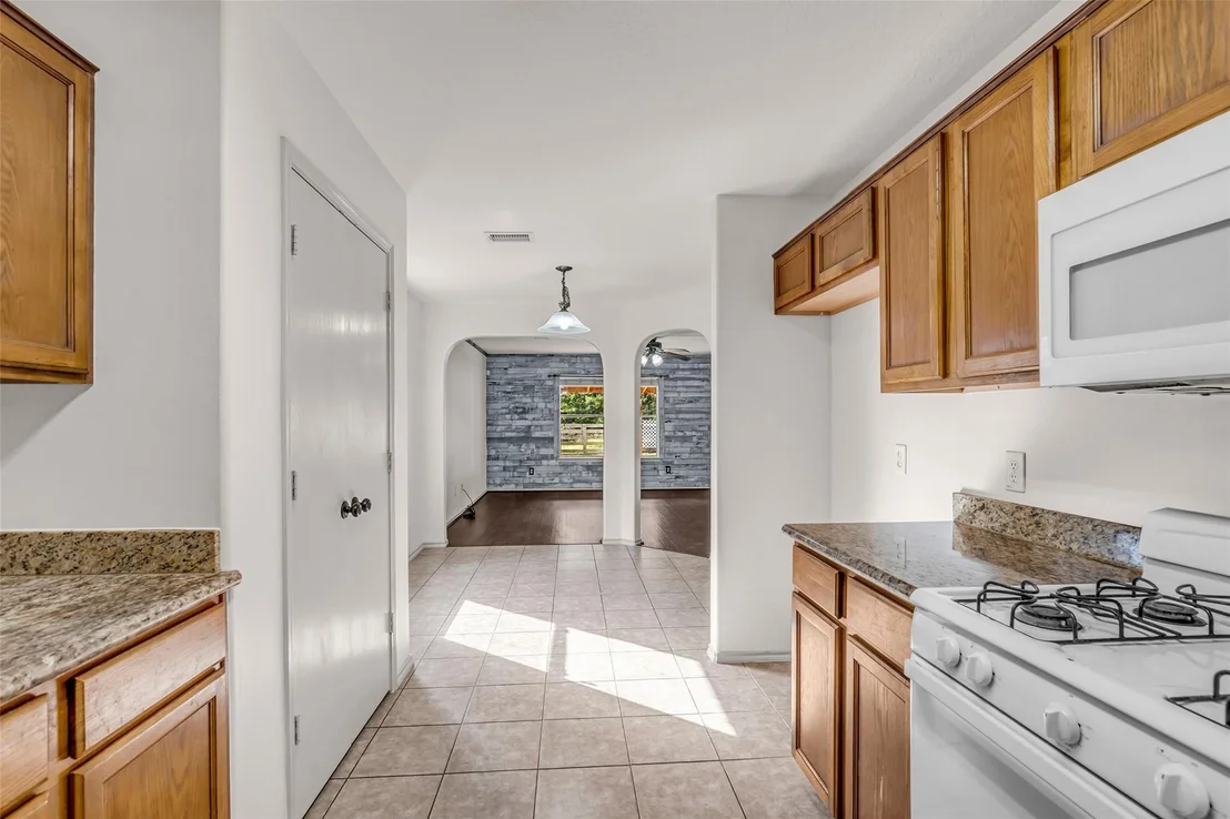 Photo of 9738 Gulfstream Drive