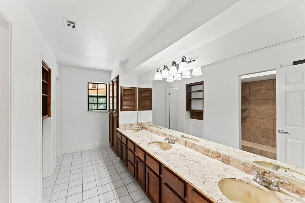 Photo of 3310 Riviera Lane