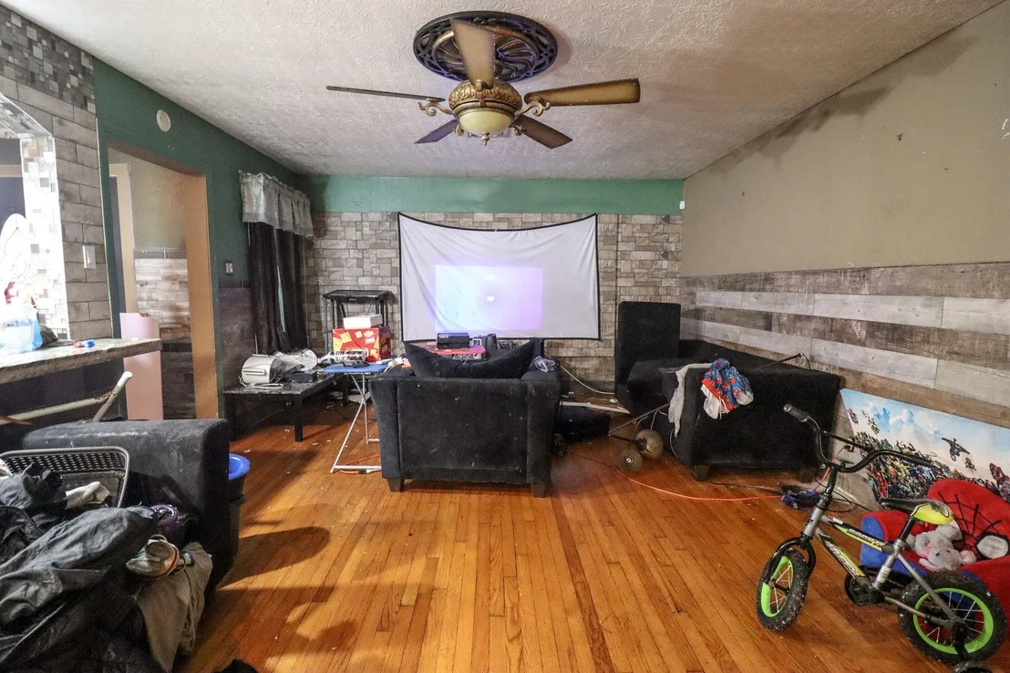 Photo of 4940 Park Street