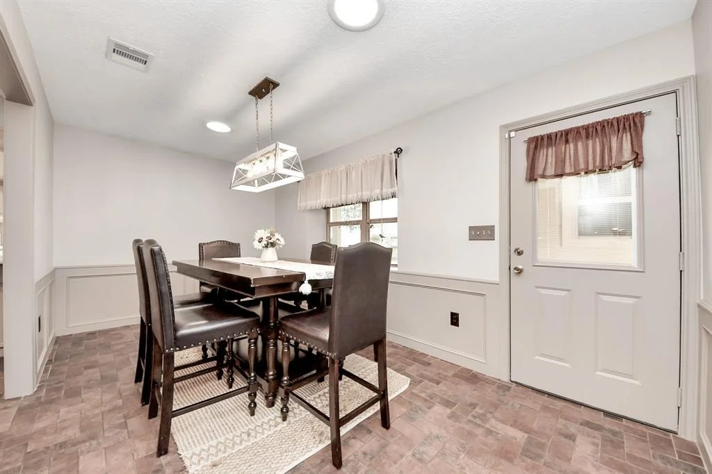Photo of 12431 Oakcroft Drive
