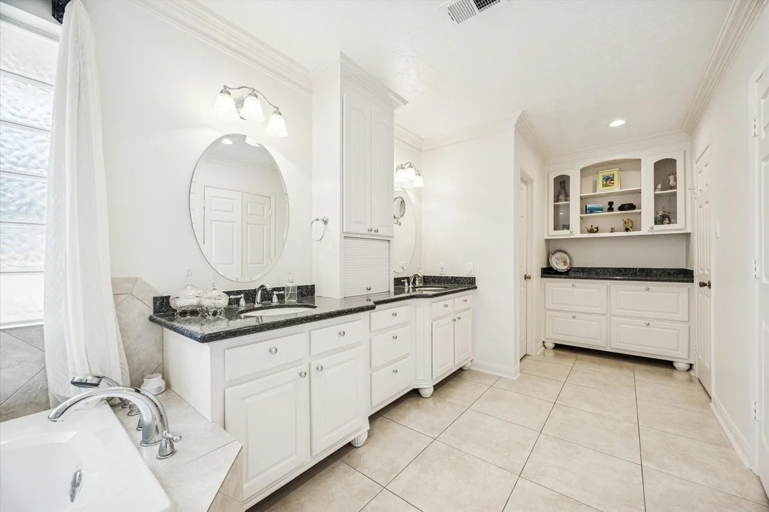 Photo of 1502 Adkins Road