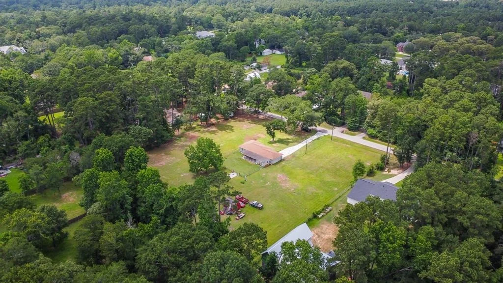 Photo of 2499 Centerline Road