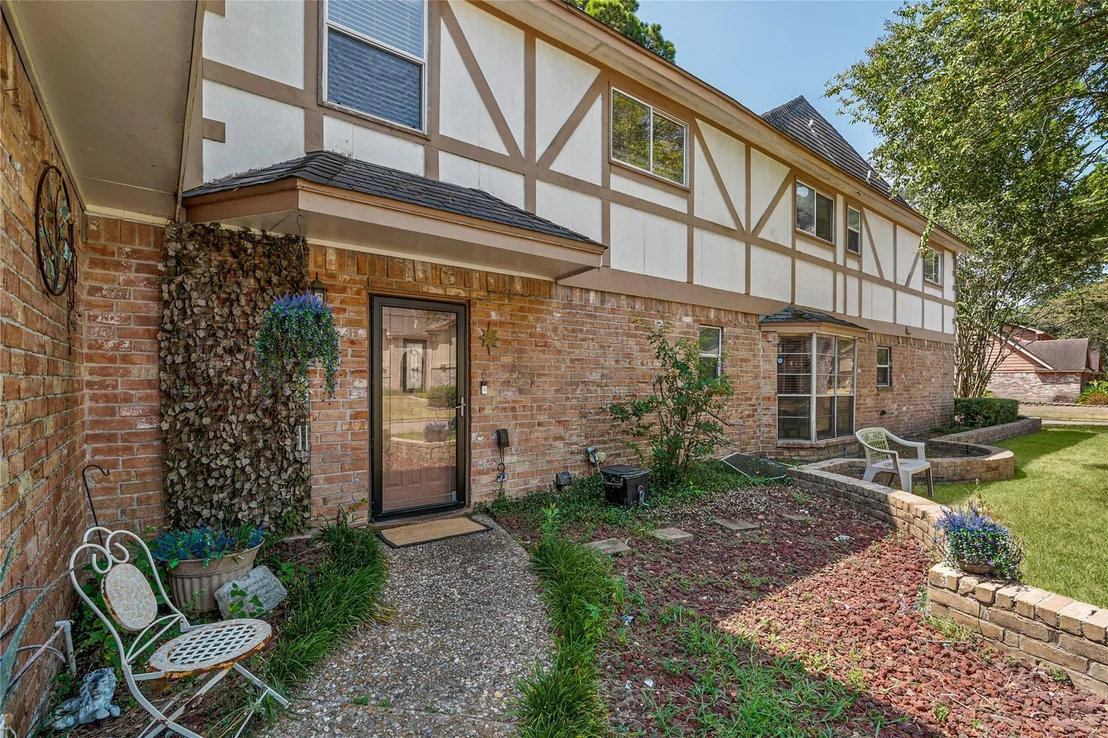 Photo of 14722 Falling Creek Drive