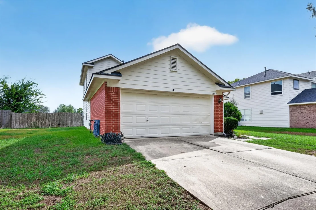 Photo of 5507 Violet Path Lane