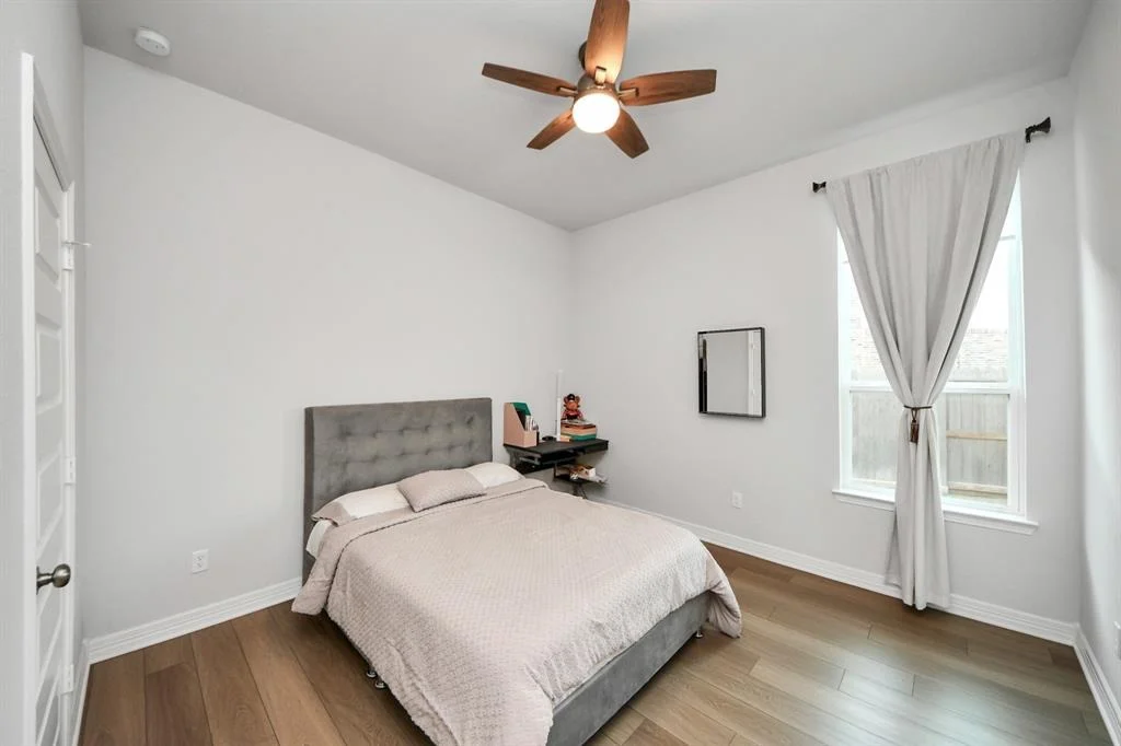 Photo of 9403 Cedros Valley Drive