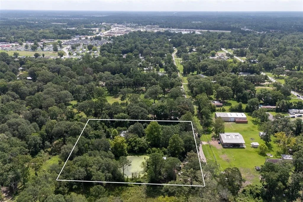 Photo of 21981 White Oak Drive