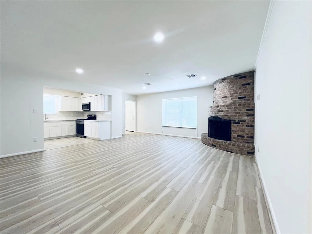 Photo of 11910 Pompano Lane