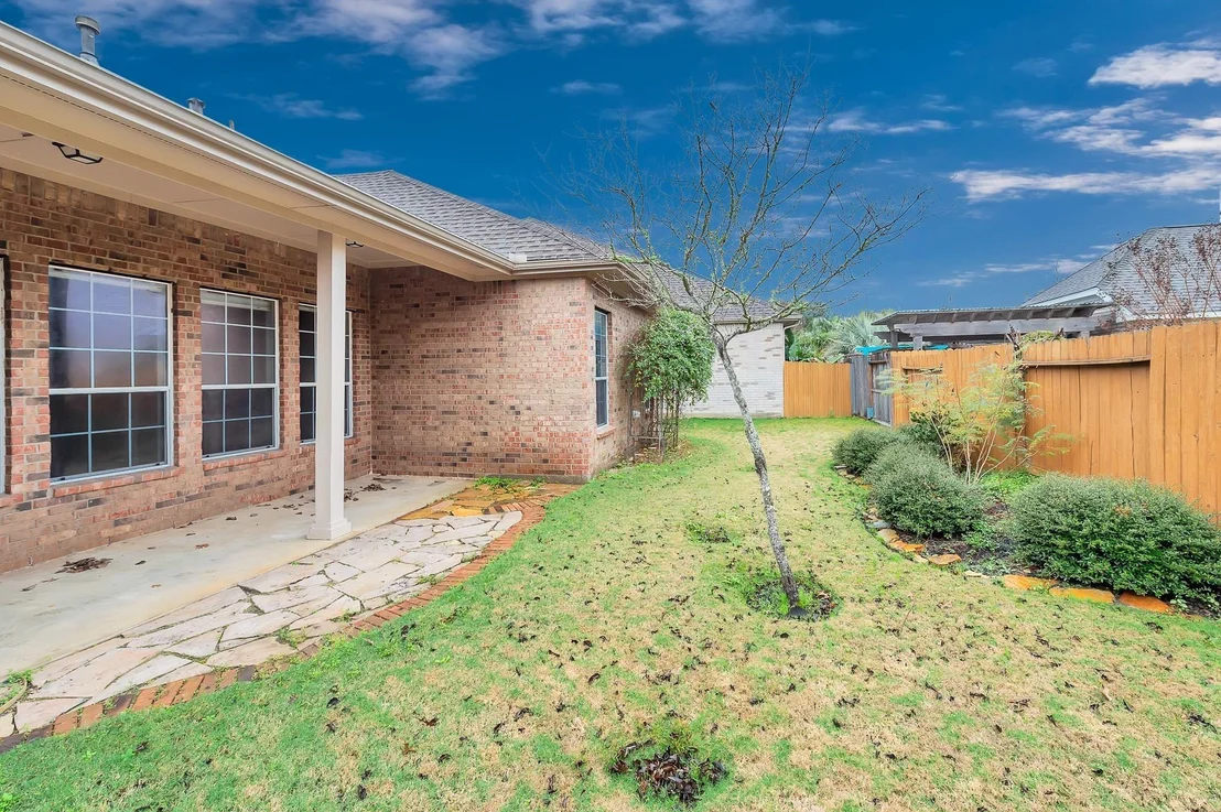 Photo of 5207 Juniper Terrace Lane