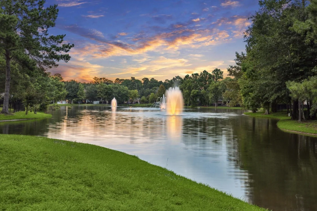Photo of 31215 Lakeview Bend Lane