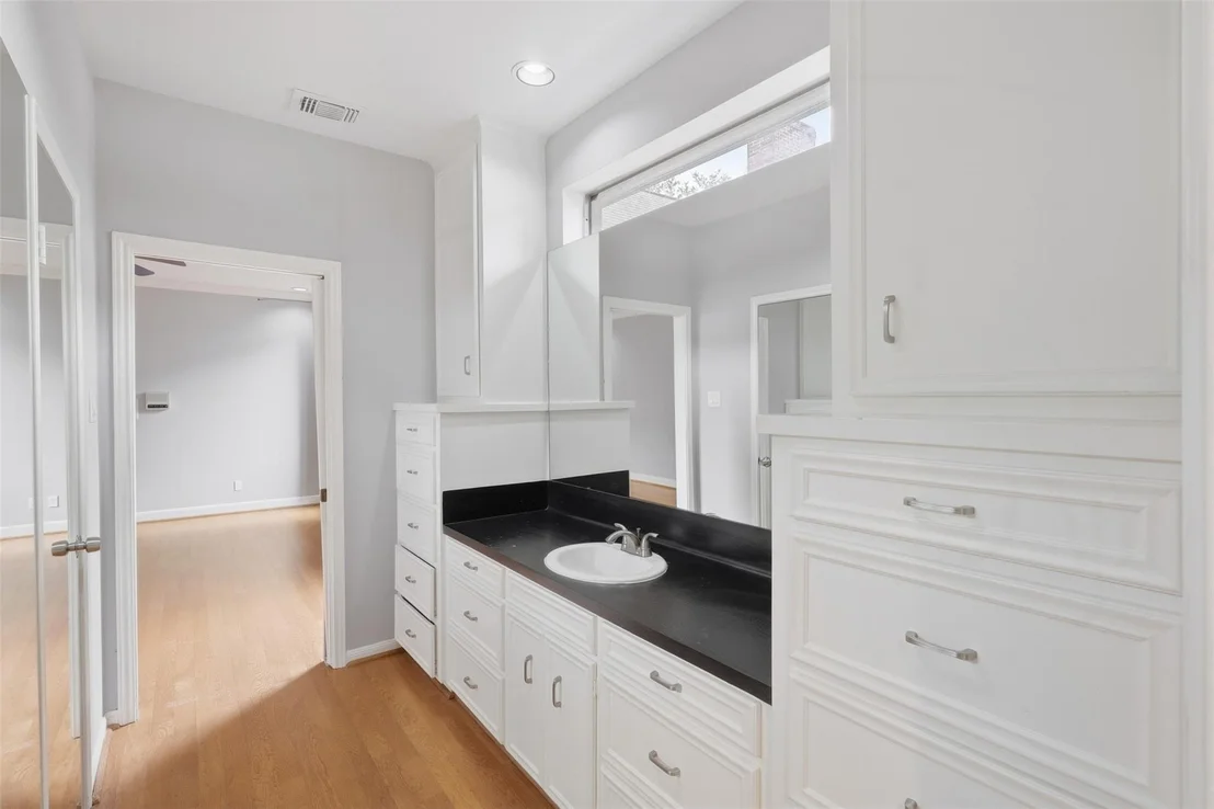 Photo of 12059 S Circle Drive