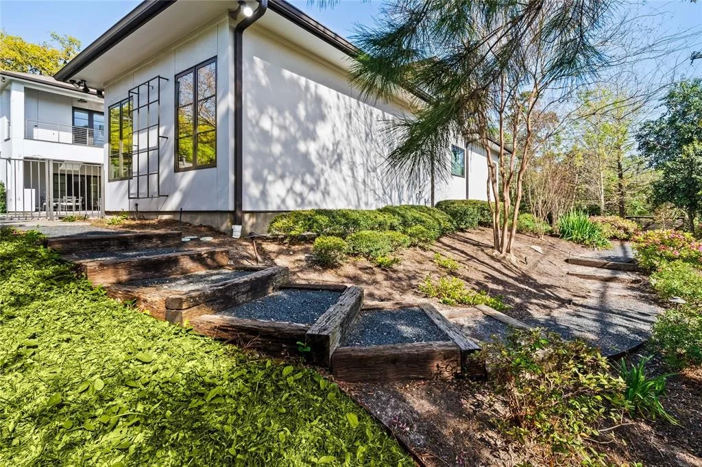 Photo of 1017 River Glyn Drive