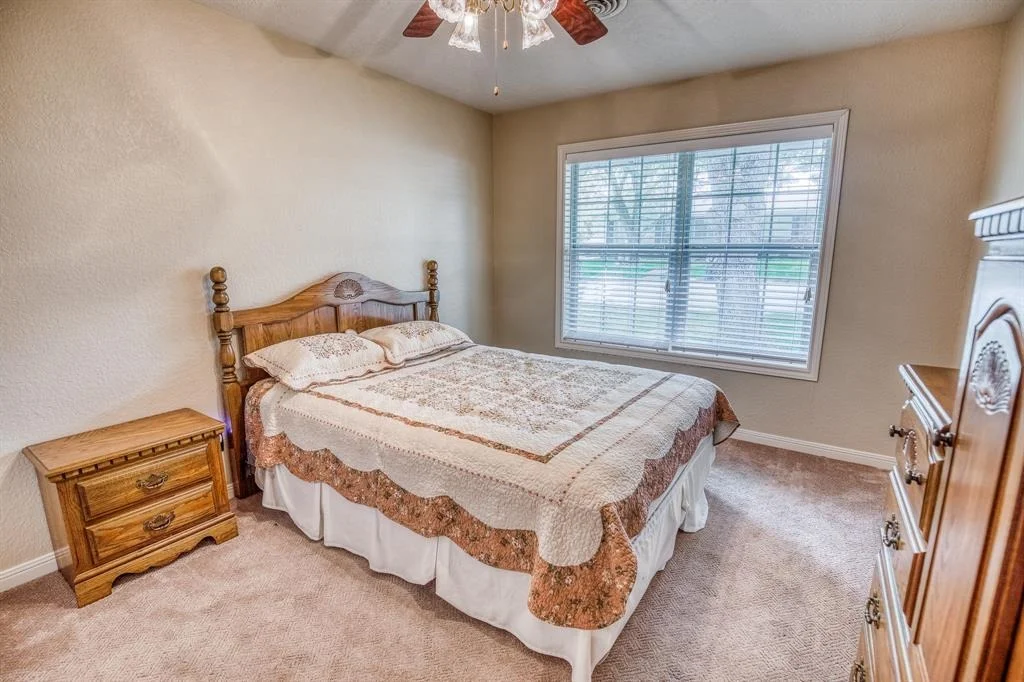 Photo of 1302 Woodson Lane