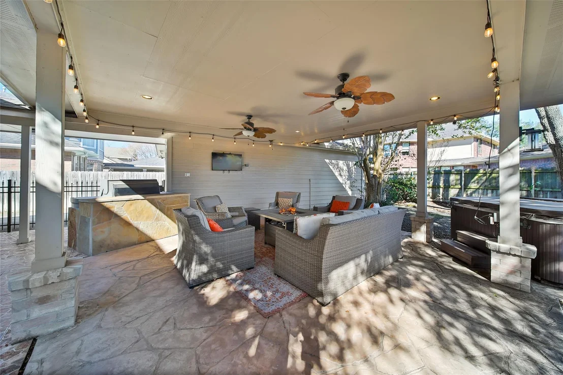 Photo of 15122 Windsdowne Lane