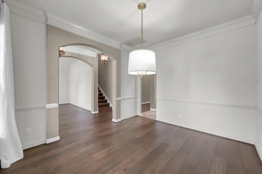 Photo of 25536 Richards Road