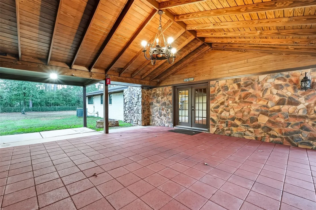 Photo of 1011 Chateau Woods Parkway Drive