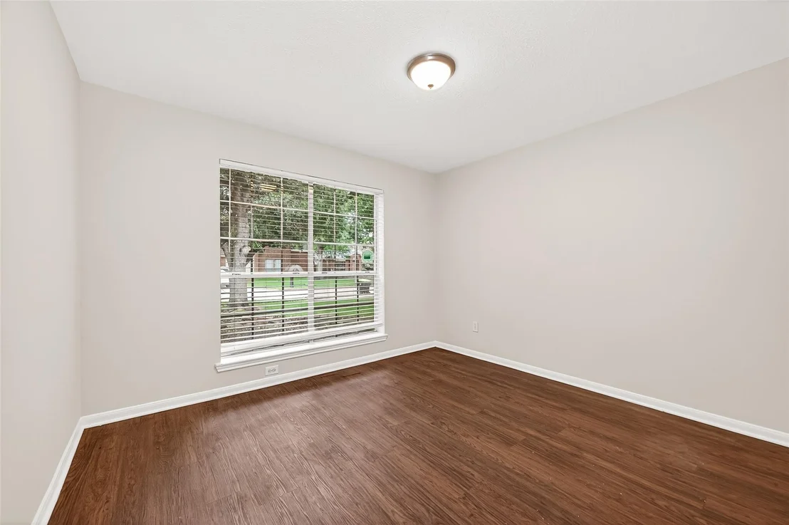 Photo of 28811 Stapleford Street