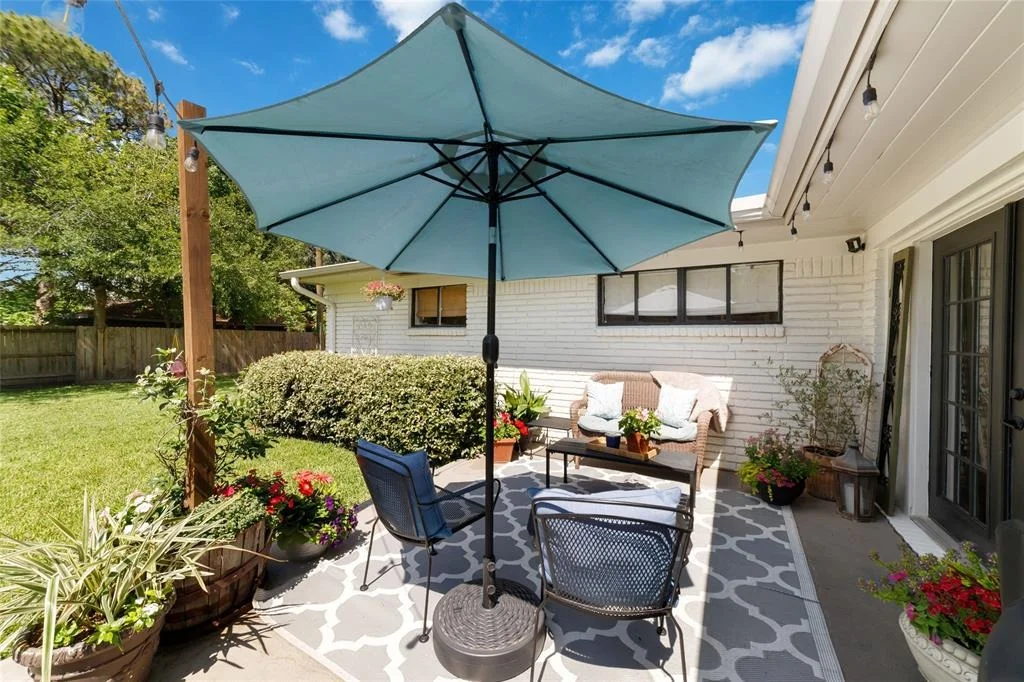 Photo of 5246 Creekbend Drive