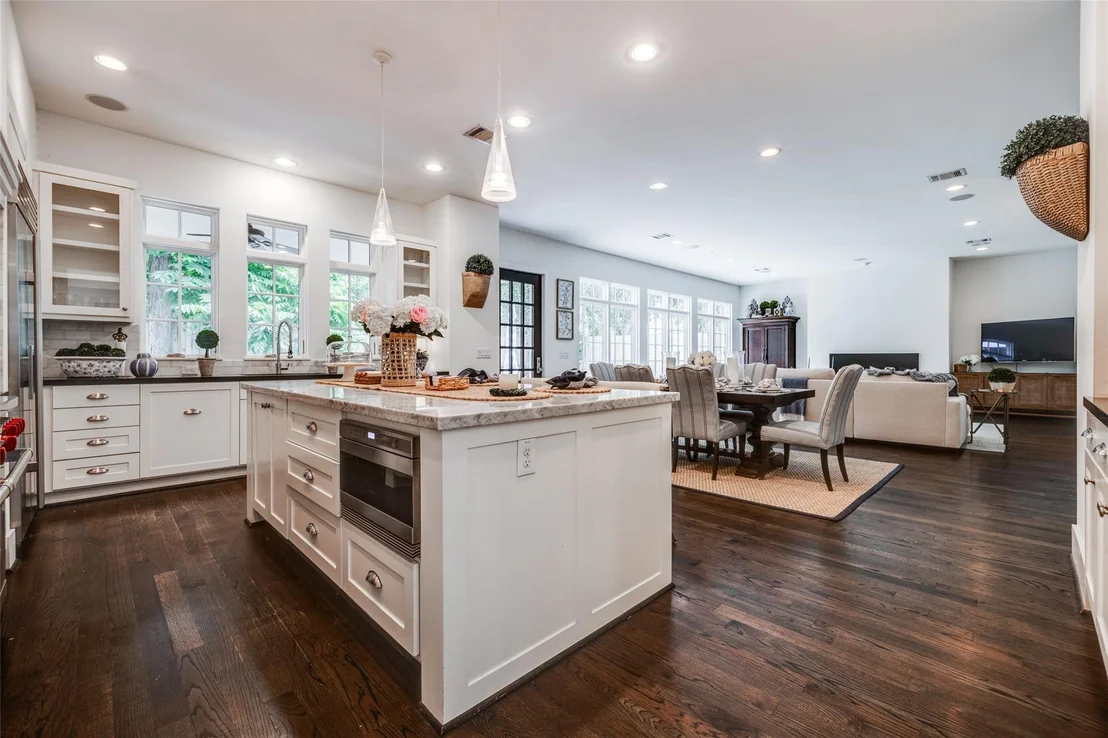Photo of 2815 Albans Road