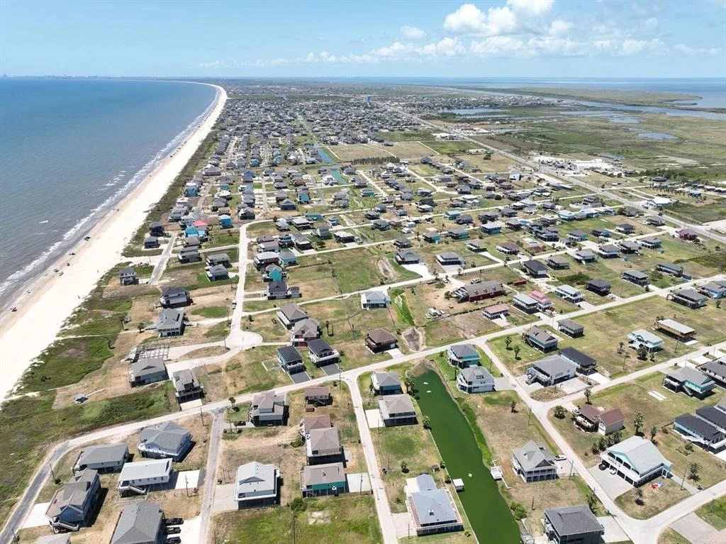 Photo of 930 Surfside Drive