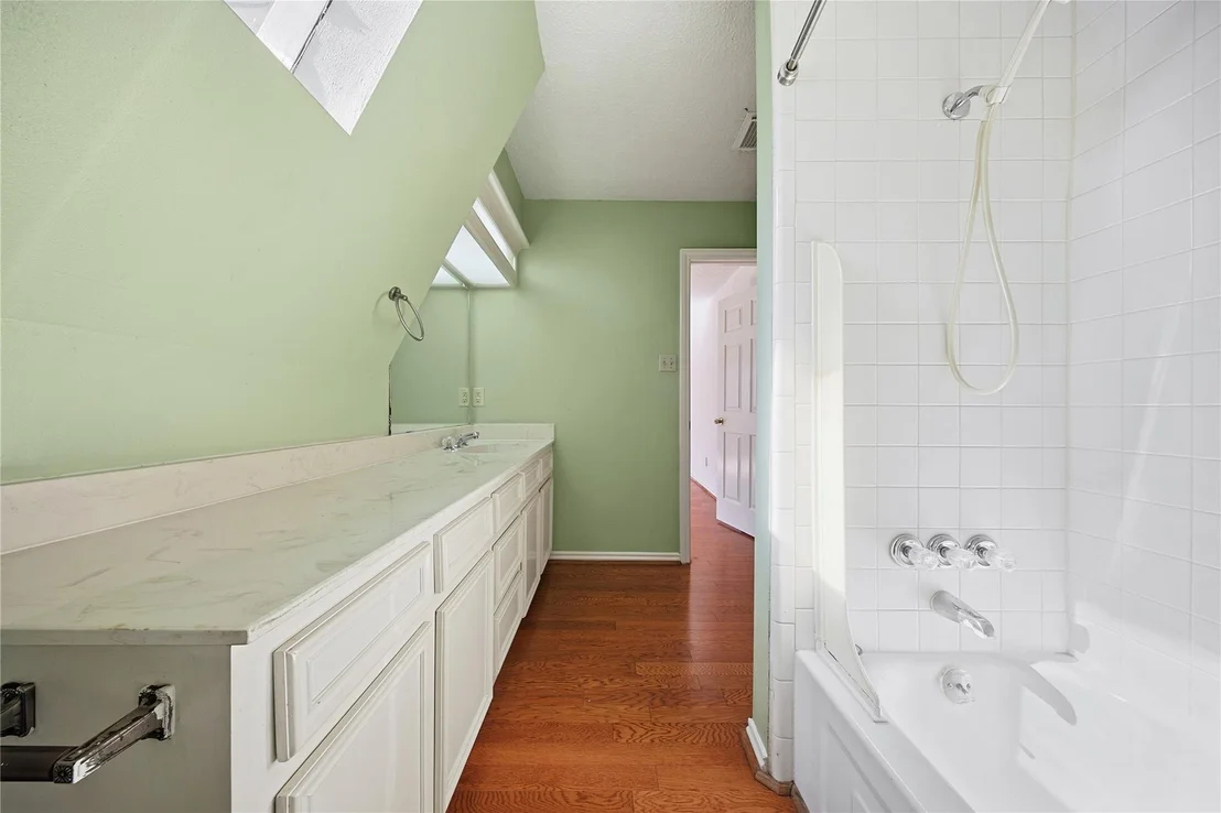 Photo of 7331 Athlone Drive