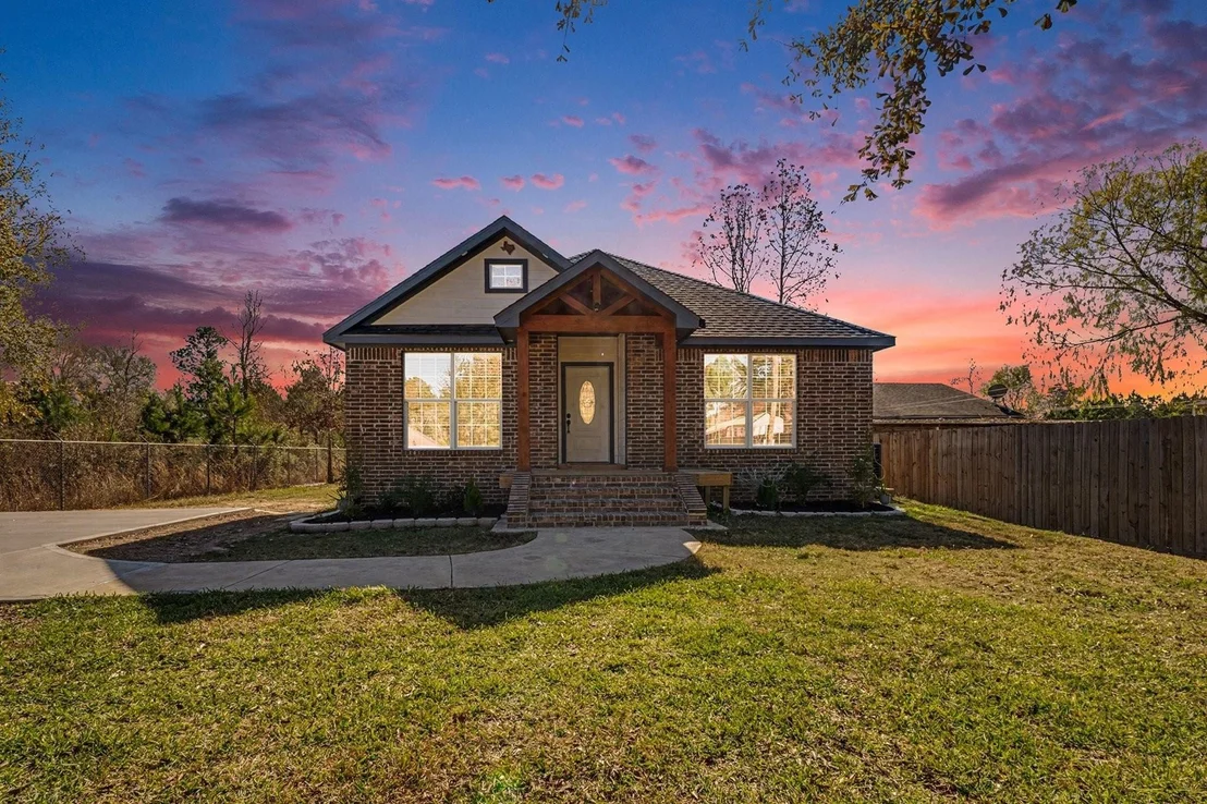 Photo of 3301 County Road 3479b