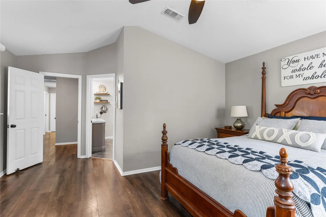 Photo of 34 Eagle Rock Place